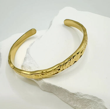 Strike Cuff