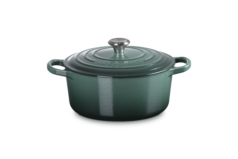 Signature Round Casserole 28