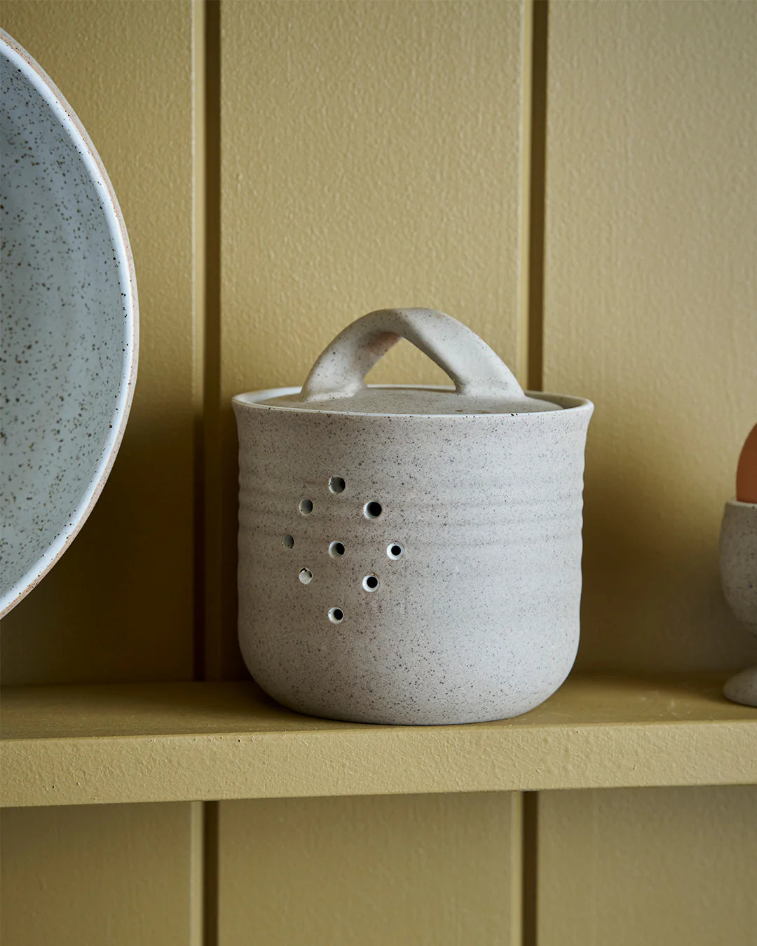 Garlic Canister / Garden To Table