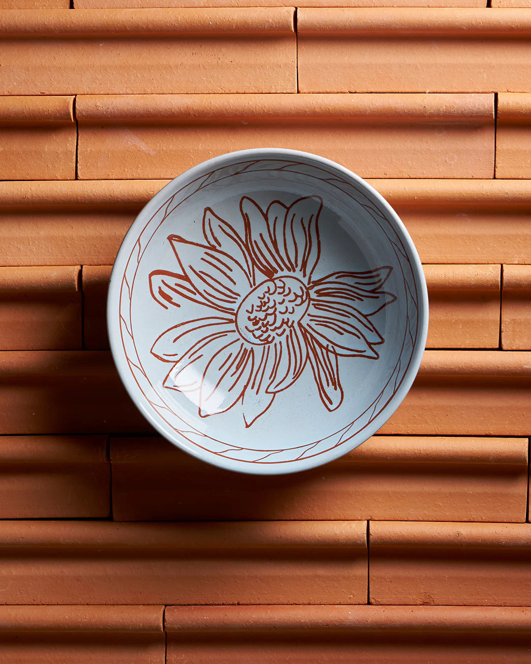 June's Daisy Bowl in Powder