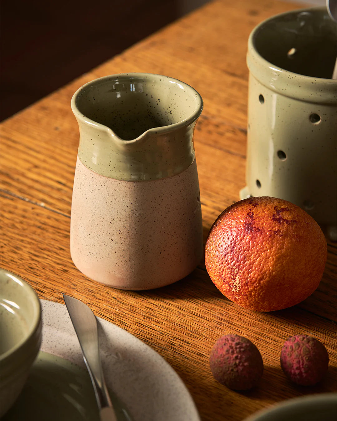 Jug in Peppercorn / Kitchen Life
