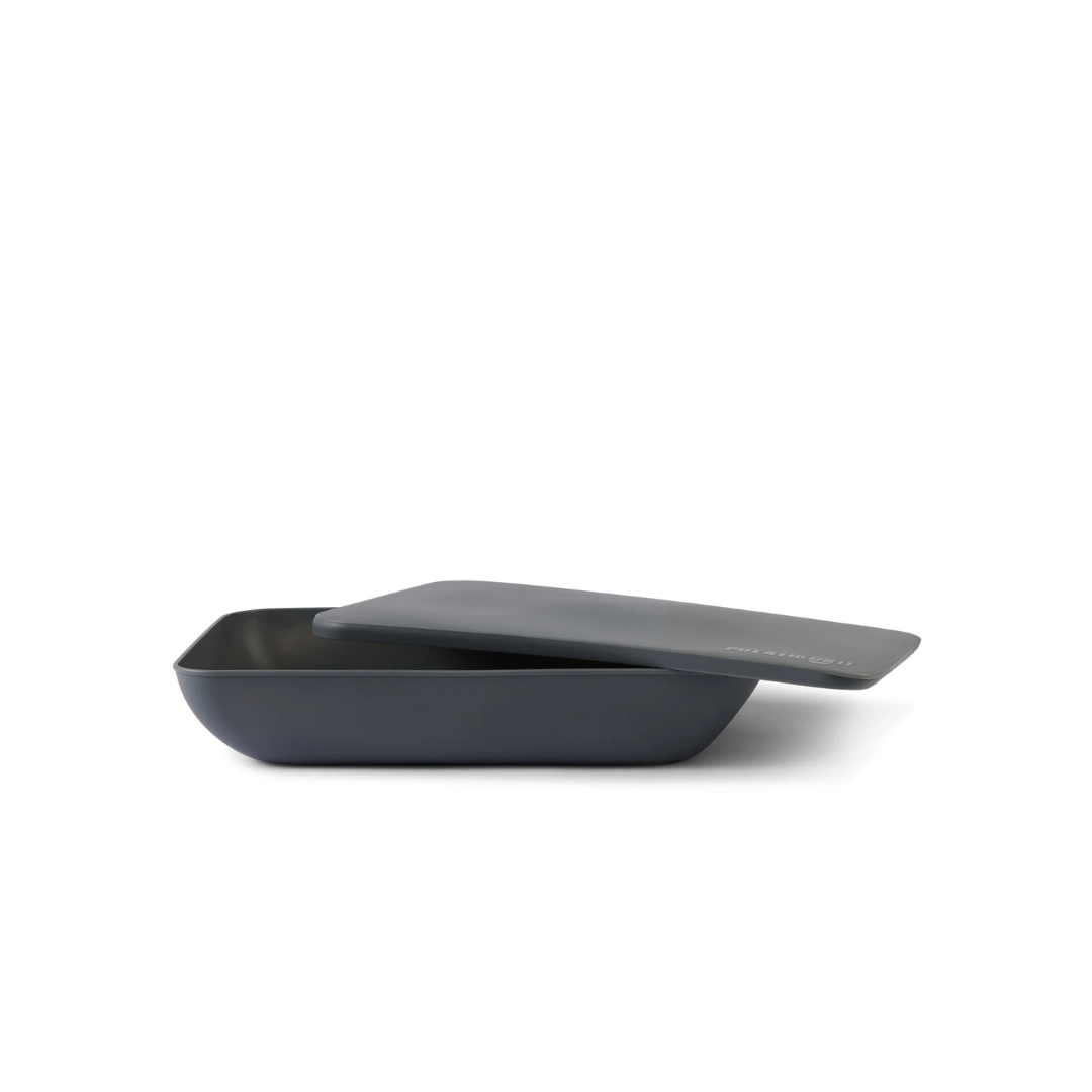 Serving platter with a lid — the rectangle