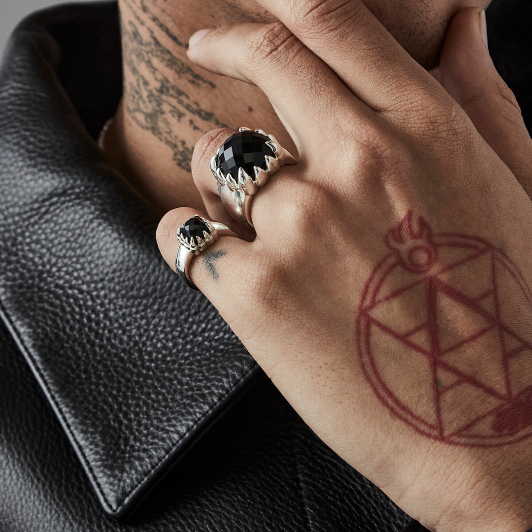 Baby Claw Ring Onyx