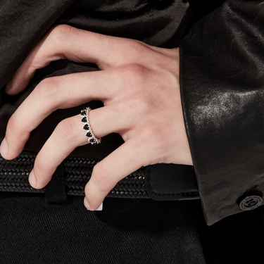 LOVE CLAW ETERNITY RING