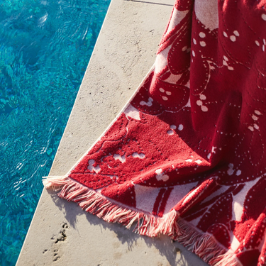 Lucia Bath Sheet - Crimson
