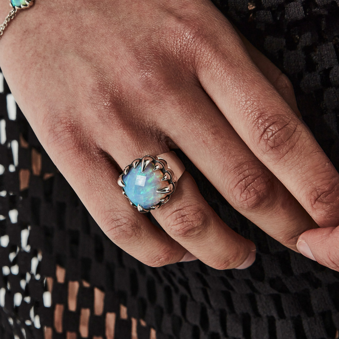 Claw Ring Opal