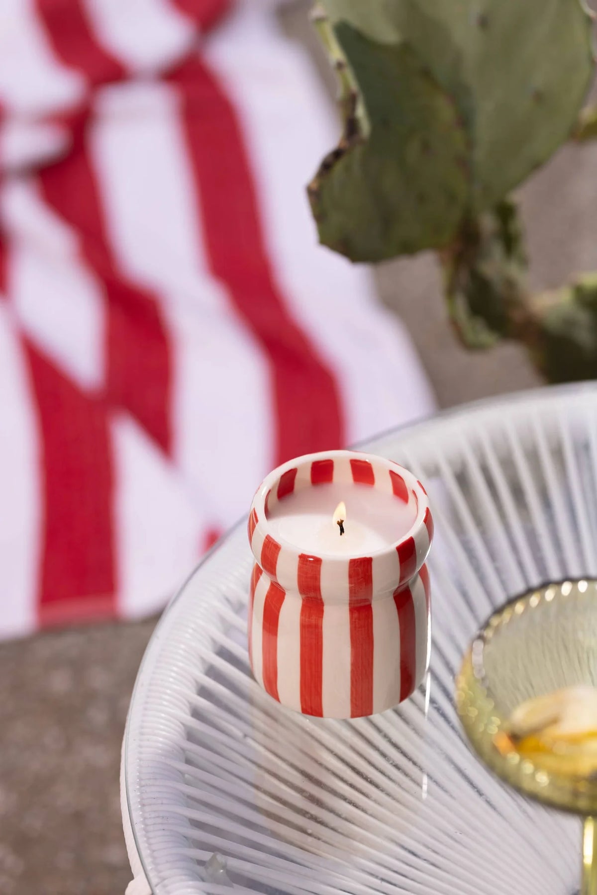 Cabana Red Striped Ceramic Candle - Hibiscus Bay 184g