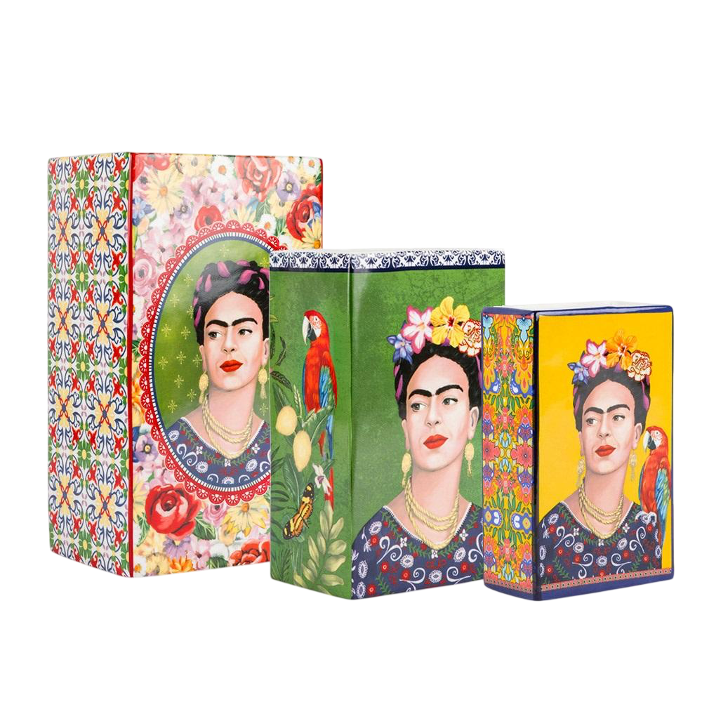 Tribute Artists Set of 3 Vases