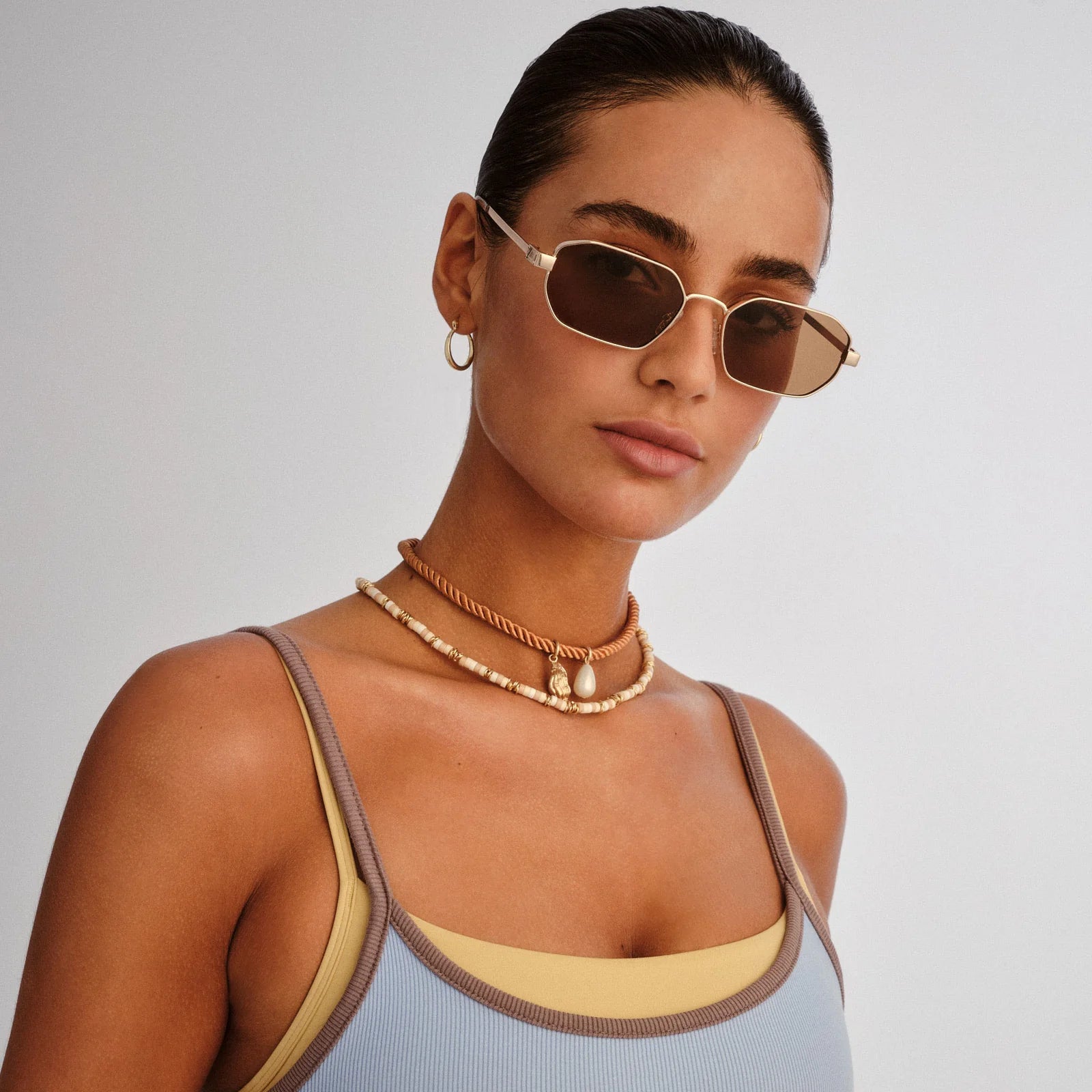 Mythic | Gold Light Brown Mono