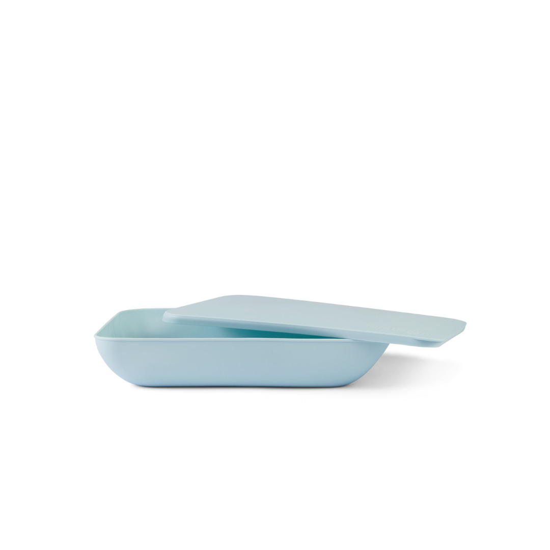 Serving platter with a lid — the rectangle