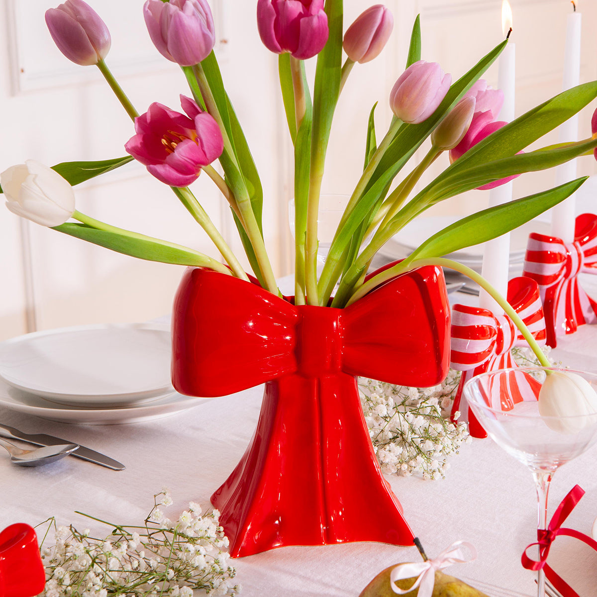 Bow Vase Red