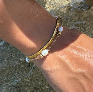 Off Court Pearl Bracelet