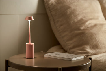 Mimi Clip-on Reading Lamp - Light Pink