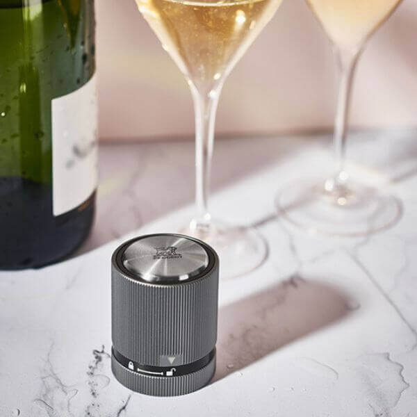 Line Bottle Stopper - Carbon