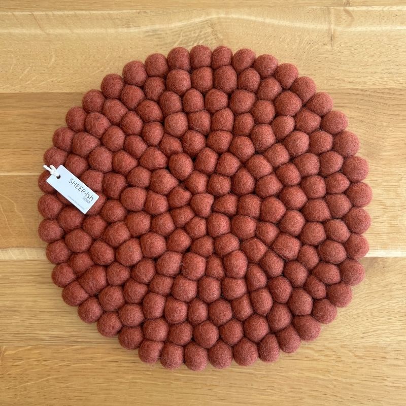 Felt Ball Pot Stand Louis & Max