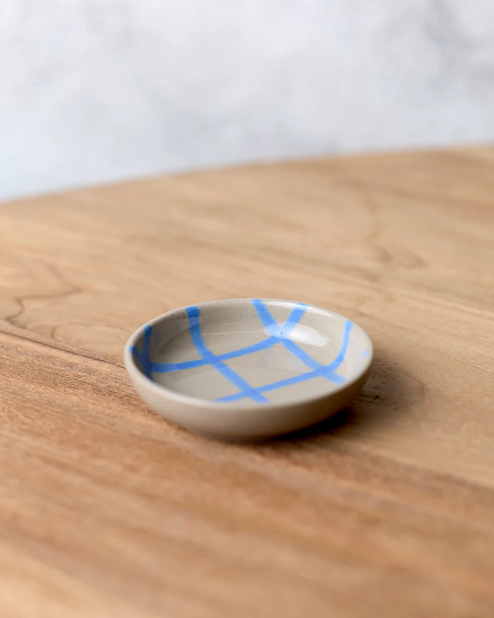 9cm Condiment Bowl in Stone With Blue Handbrush / Coastal Junction