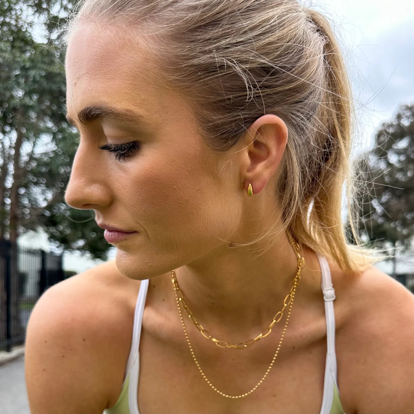 Swift Gold Stud Earrings
