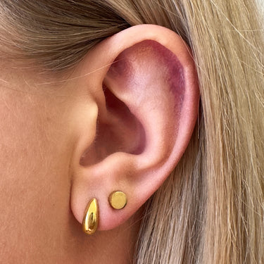 Swift Gold Stud Earrings