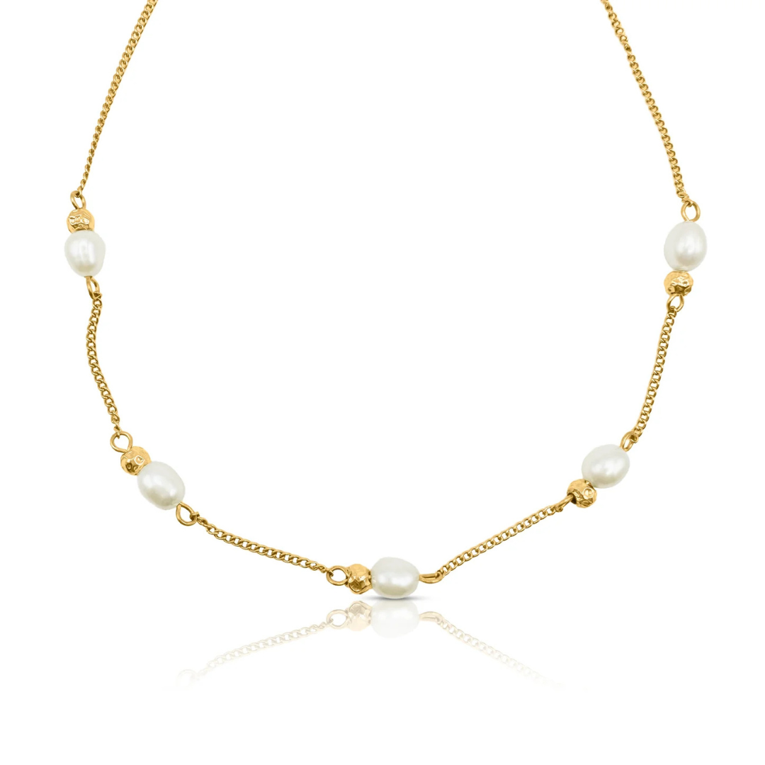 Off Court Pearl Necklace