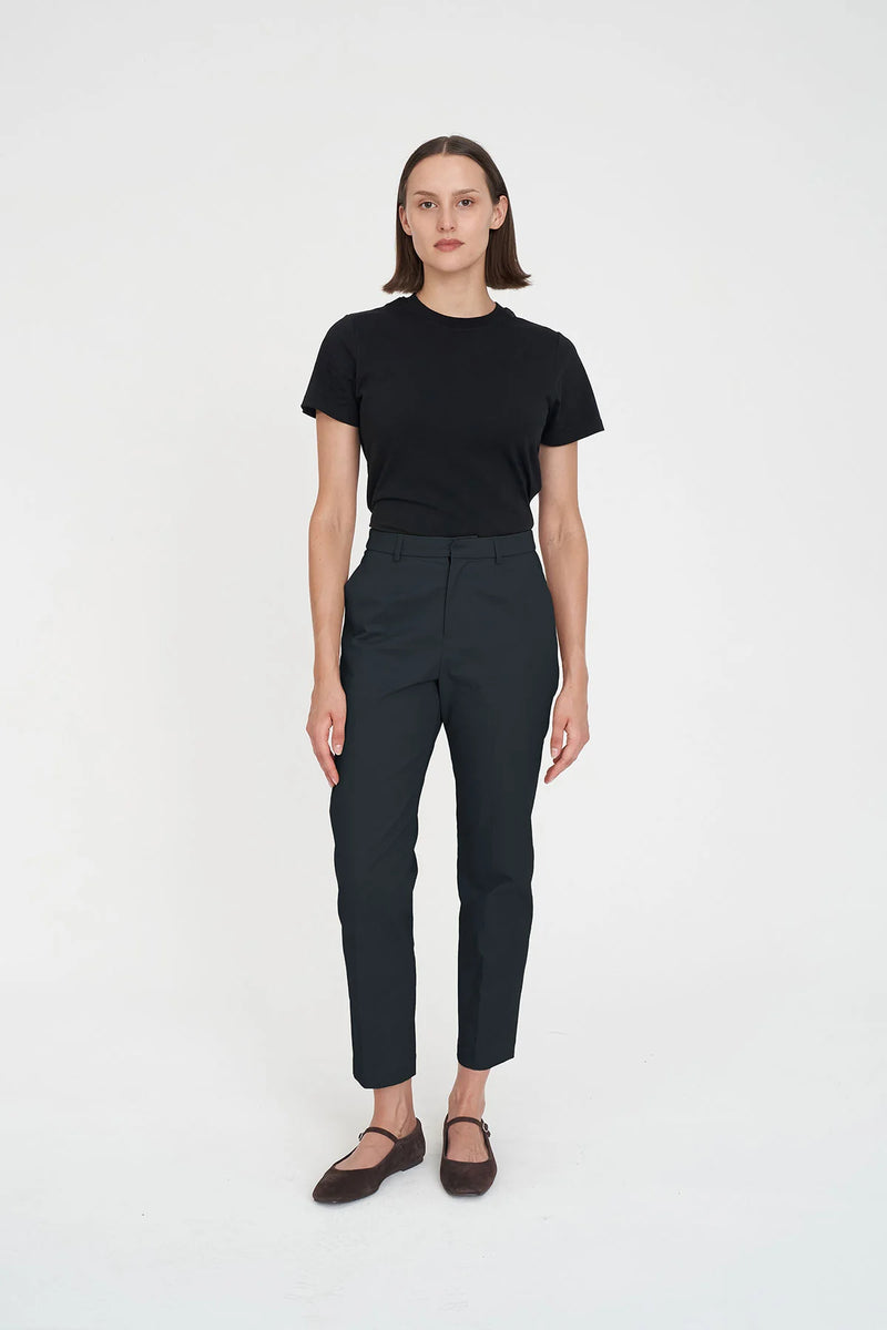 Classic Slim Ankle Pant - Black