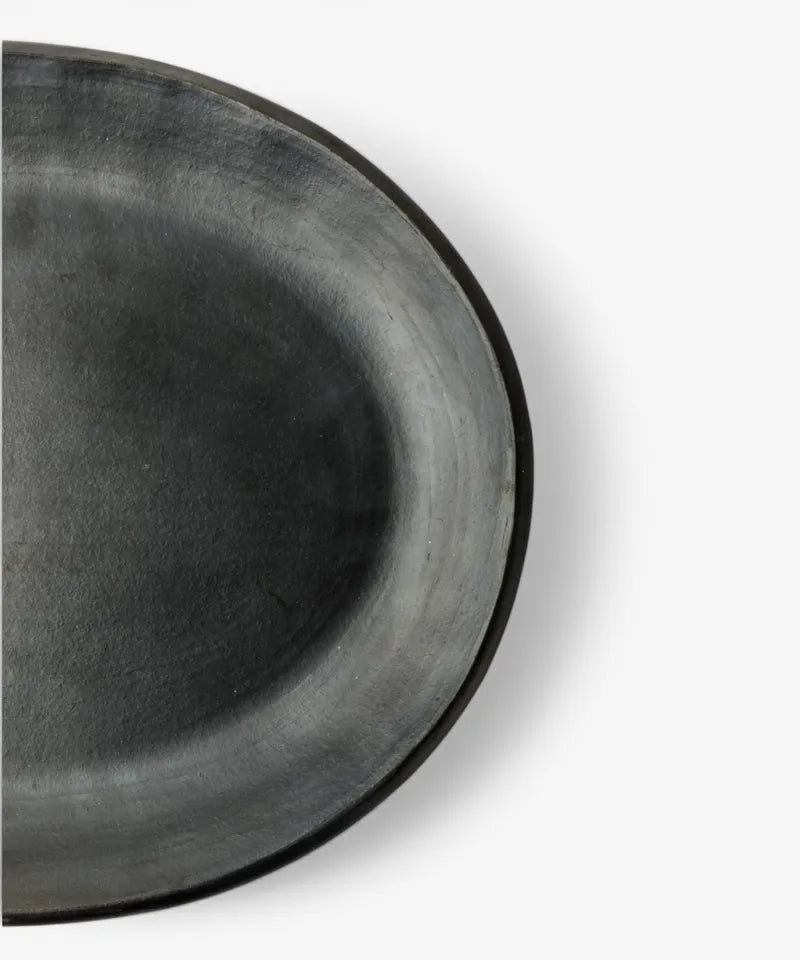 La Chamba Large Oval Plate (Size 7)