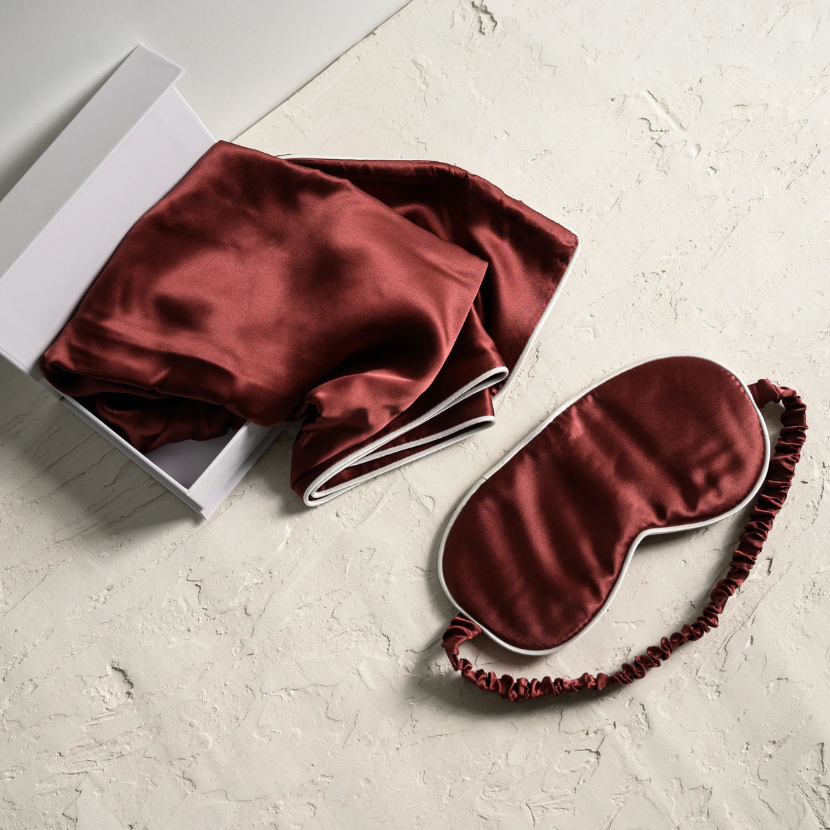 Pure Silk Gift Set Cocoa with Milk Piping