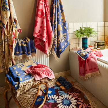 AJA HAND TOWEL - POSY